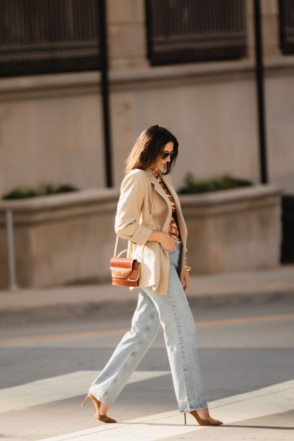 What to Wear With Straight Leg Jeans - the gray details