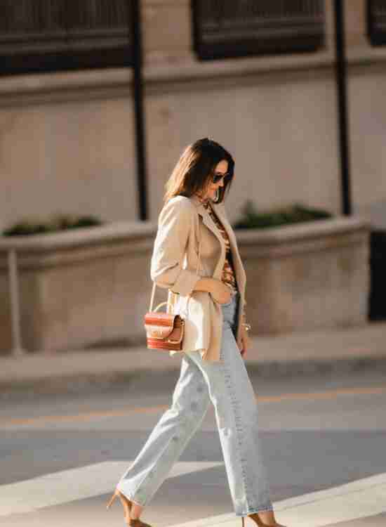 What to Wear With Straight Leg Jeans