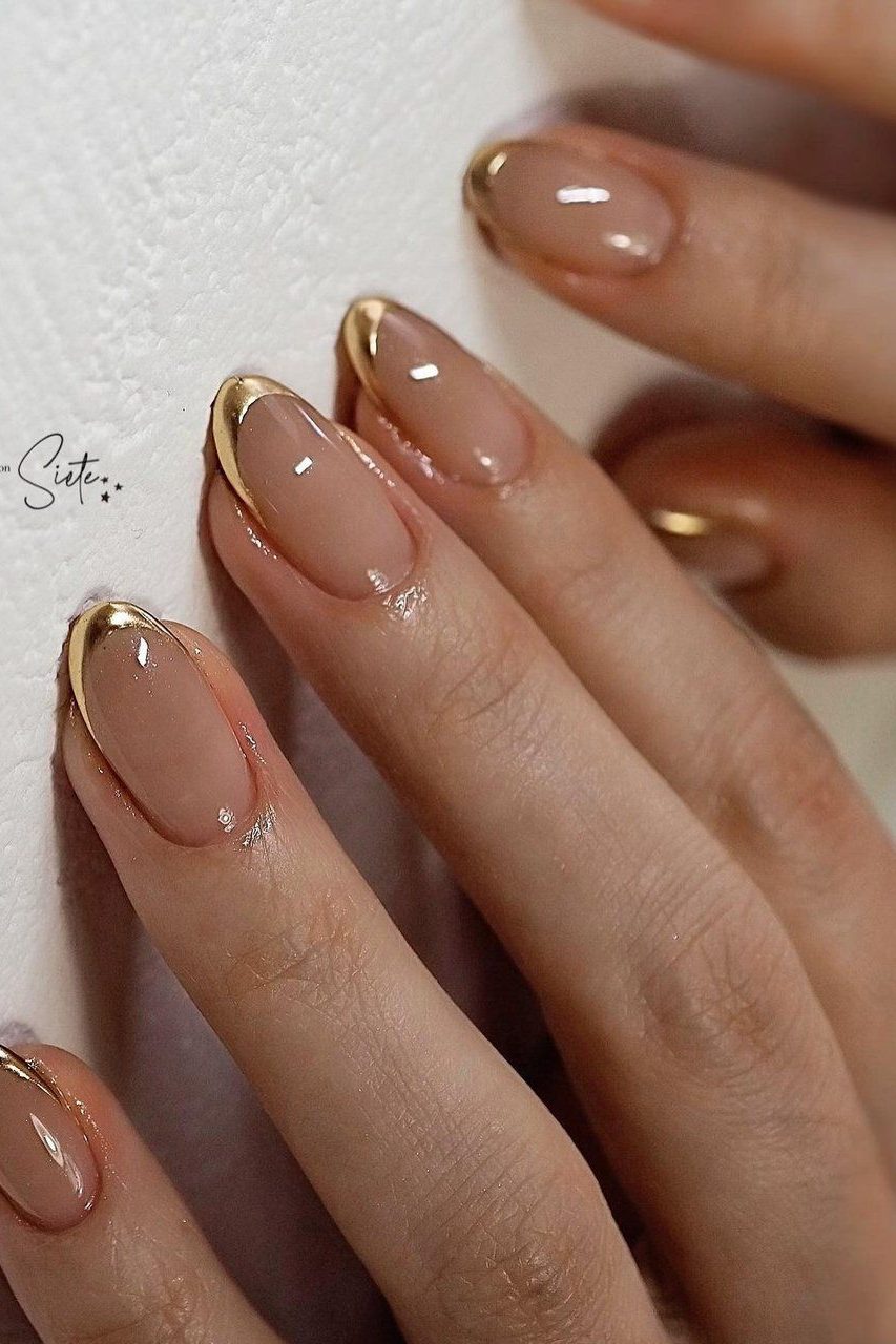 Gold Birthday Nail Ideas