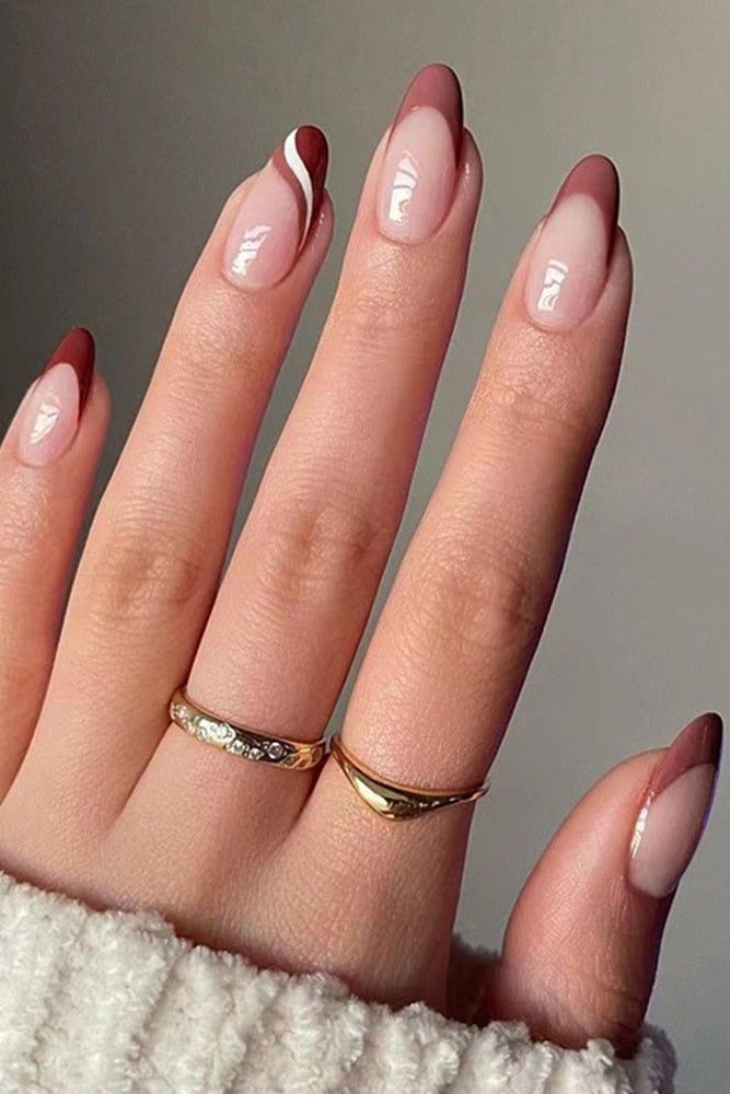 French Tip Twist nail art
