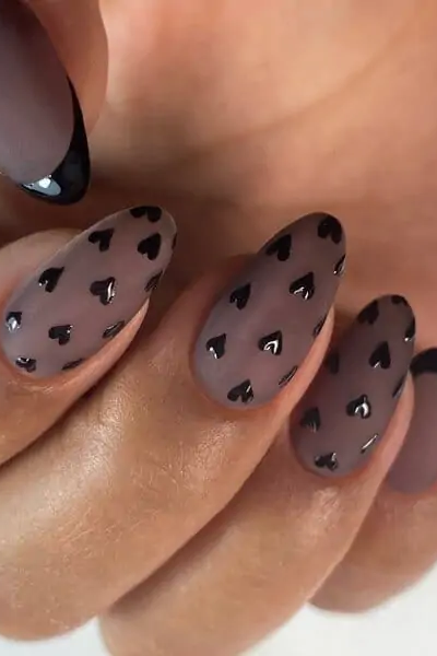 Romantic Black Nail Designs