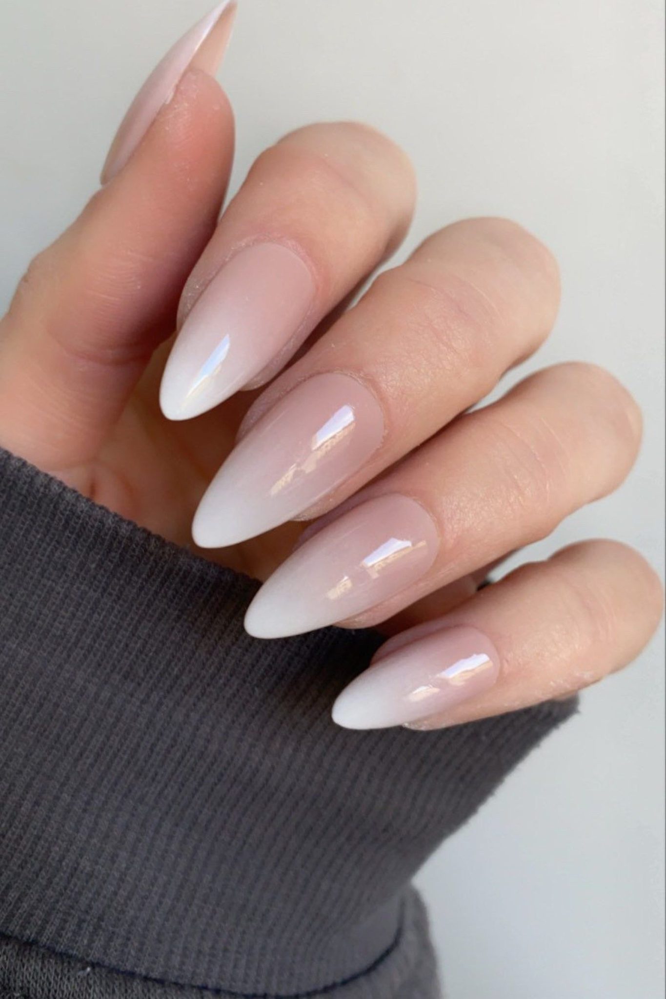 25+ Dip Powder Nail Ideas the gray details