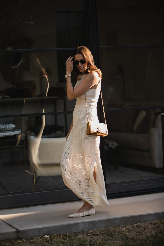 Monochrome Knit Skirt Outfit Idea