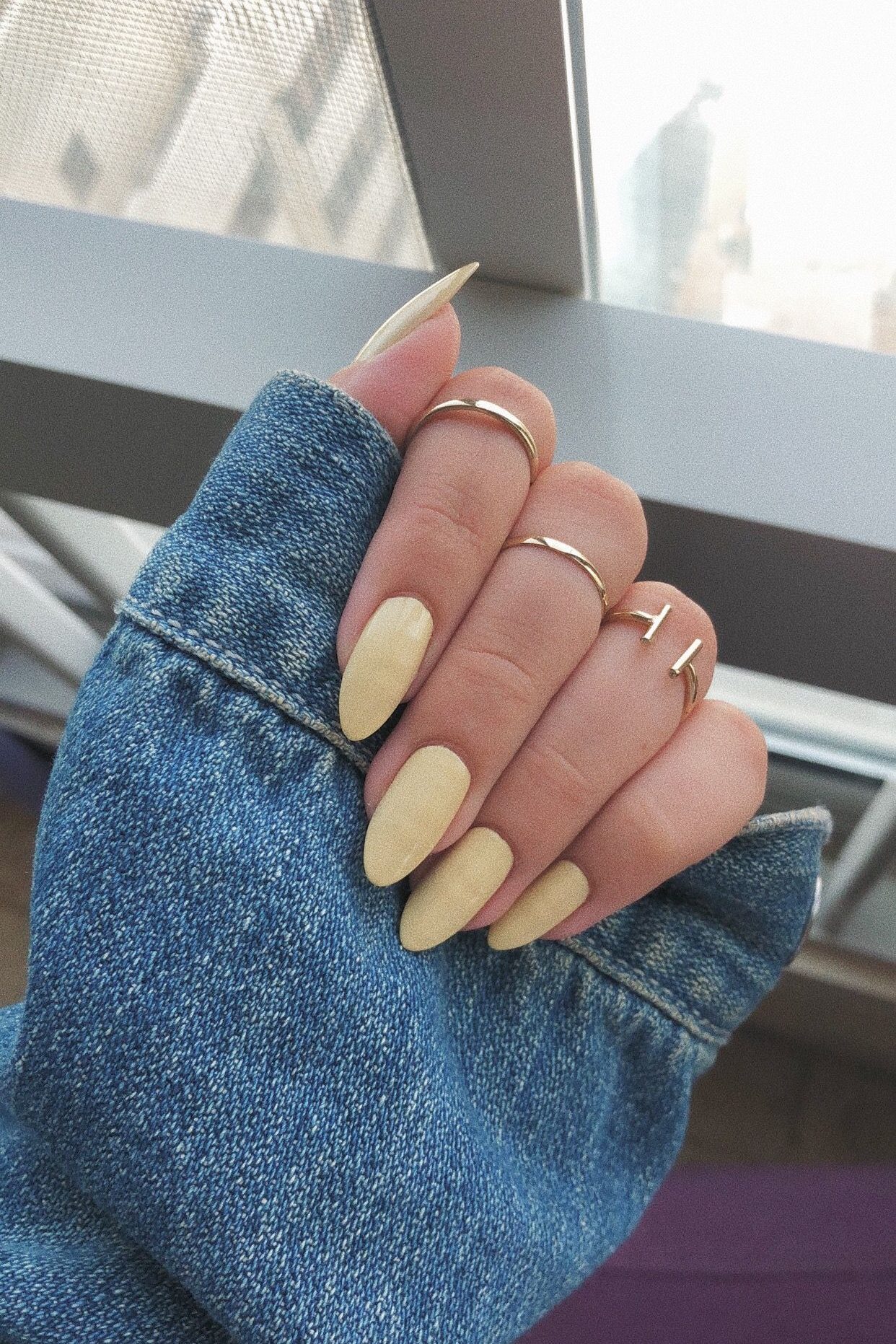 seasonal Wedding Nail Ideas
