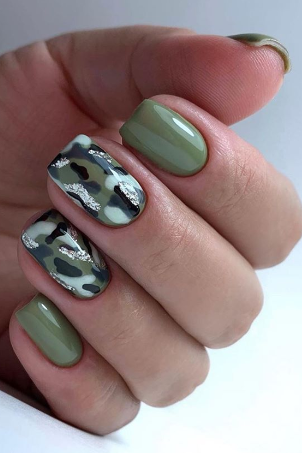 Camo Memorial Day Nails