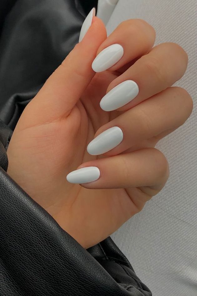 Memorial Day White Nails