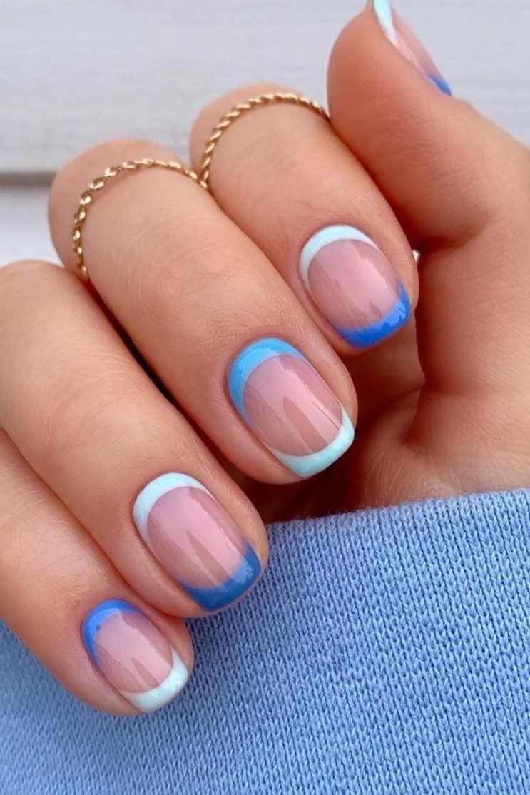Blue nail art