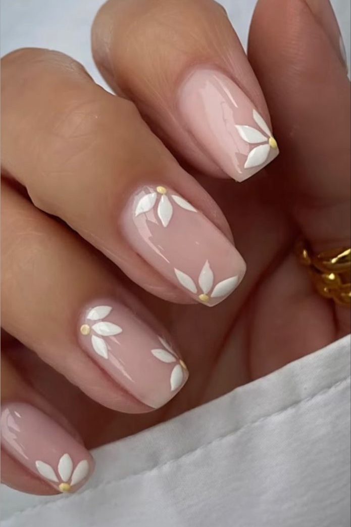 Floral nail art ideas