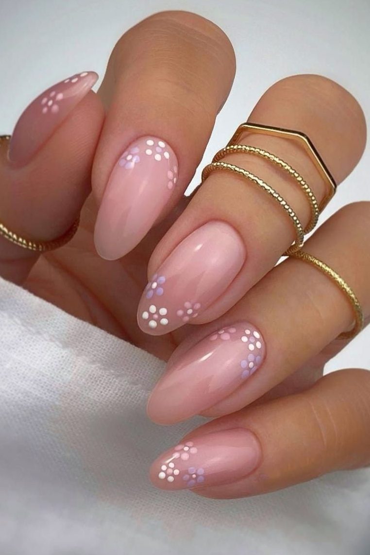 Floral nail art