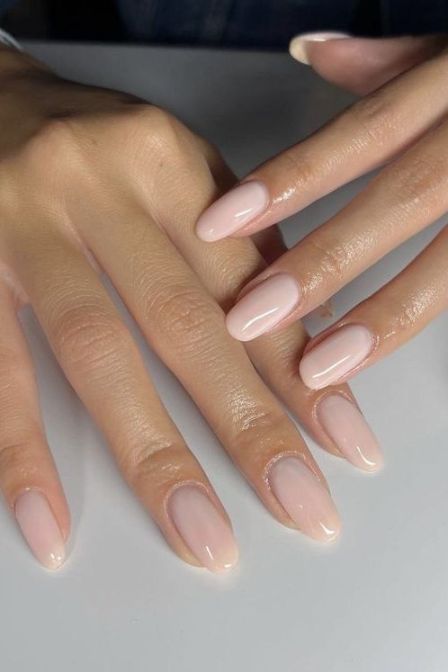 Neutral Wedding Nail Ideas