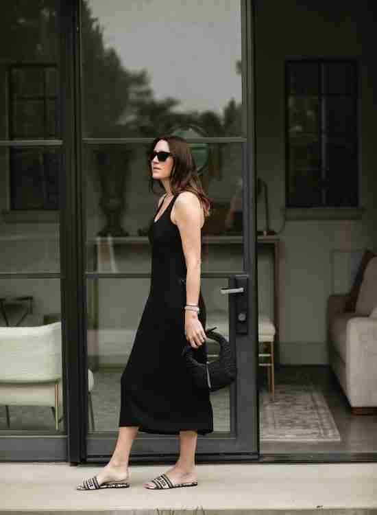 Ways to Wear a Black Sleeveless Knit Dress for Summer