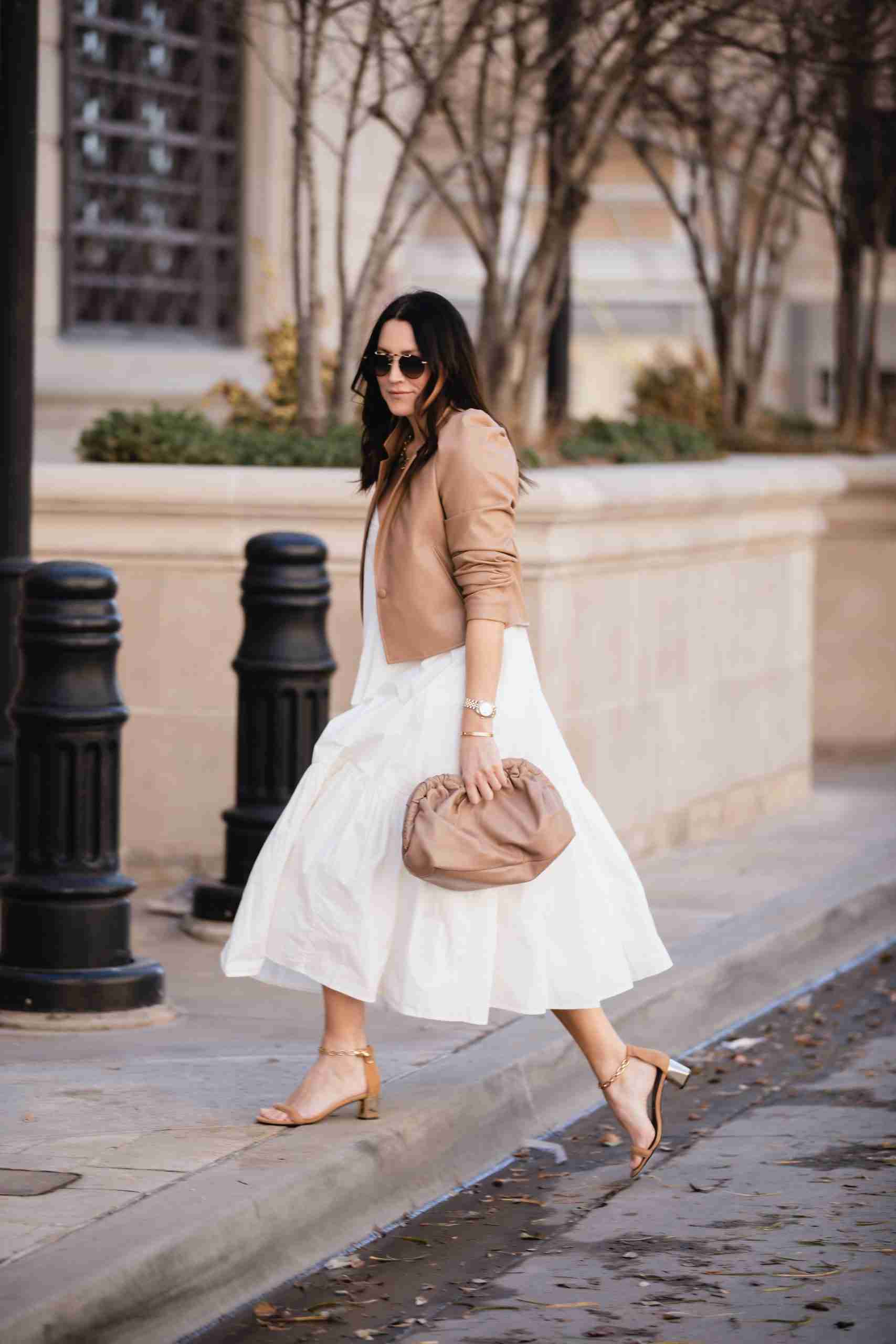 15 Brown and White Outfits the gray details