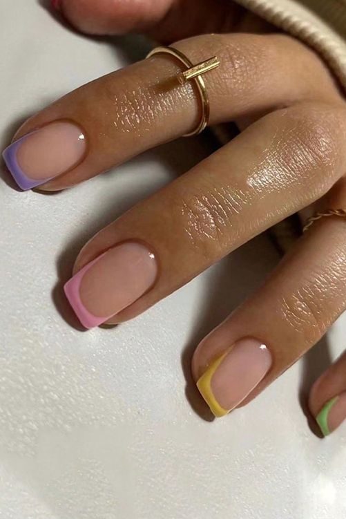 Pastel nail tips