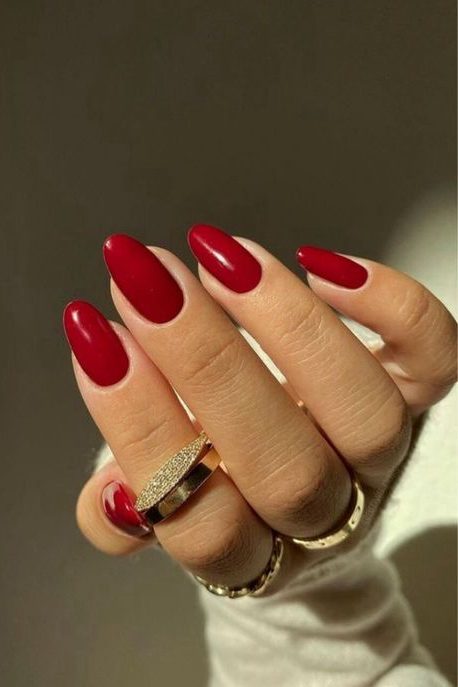 Red Winter Nail Trends for 2023