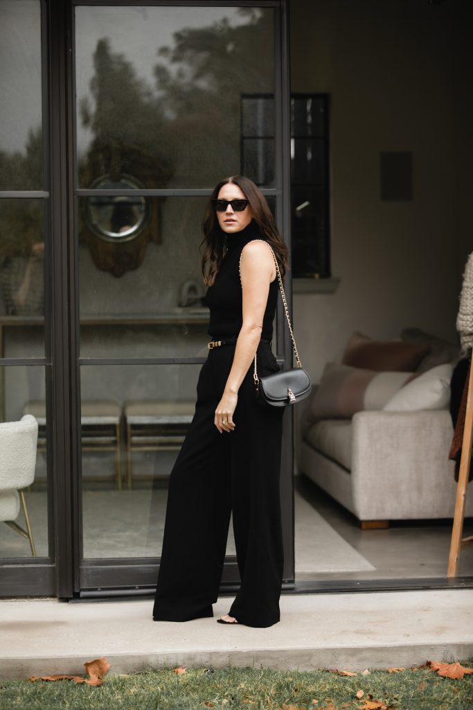 All black fall outfit idea