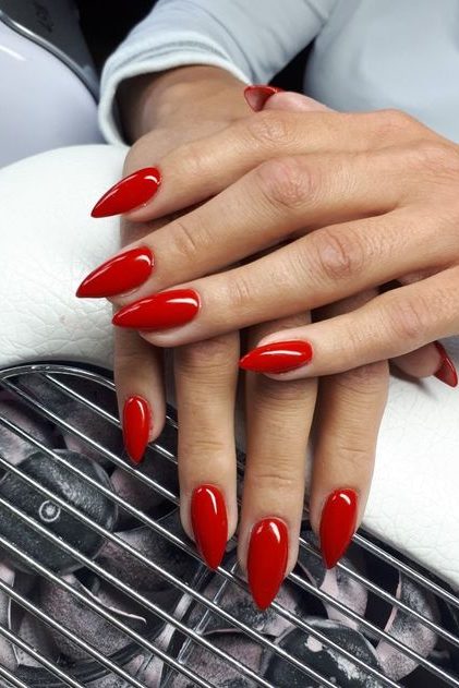 Classic Red Winter Nail Color Trends