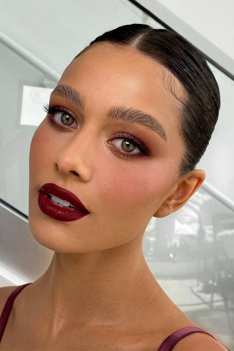 Vampy Lips Fall Makeup Looks