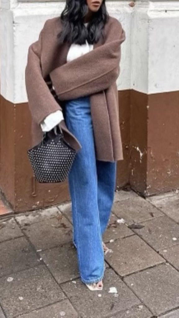 Wide Leg Jeans trend