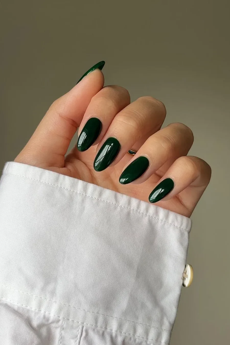 Emerald Green Thanksgiving Nail Ideas