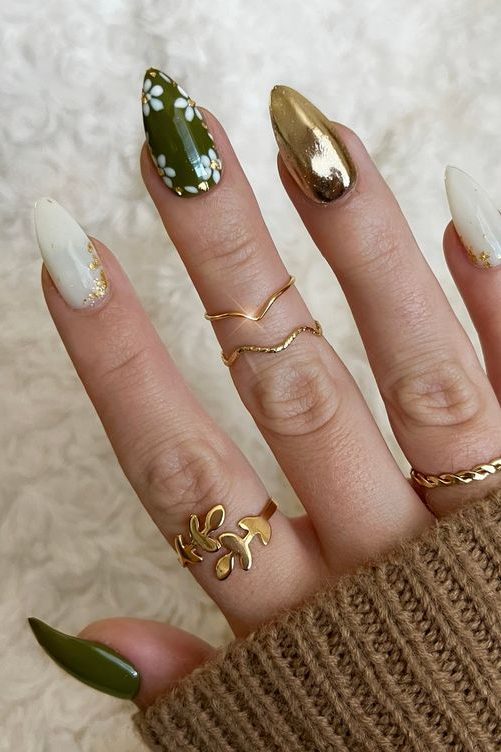 Fall Floral Nail inspo