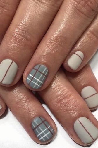 Fall Plaid Nails