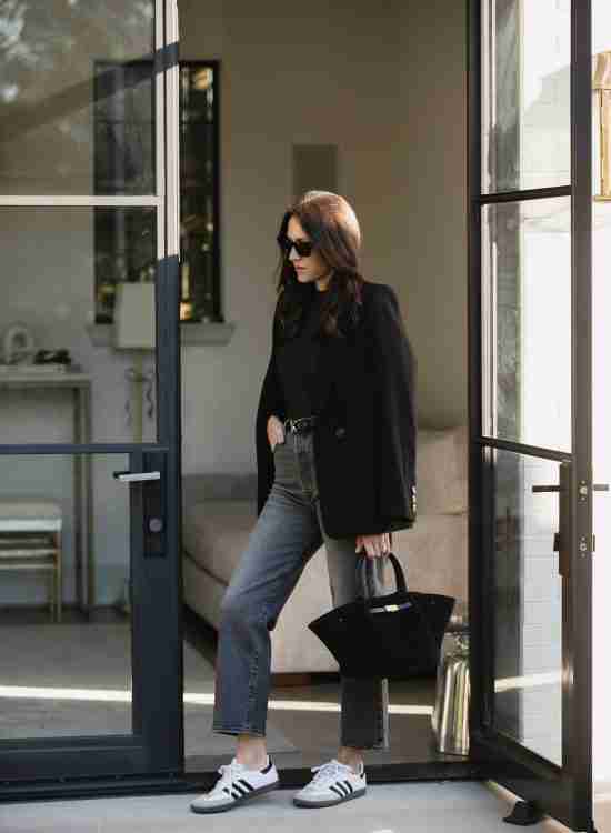 Classy Grey Jean Outfit Ideas for Fall