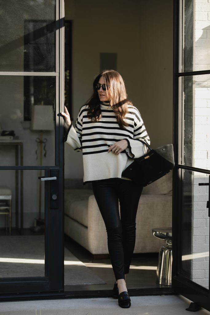Casual Turtleneck Outfit Idea