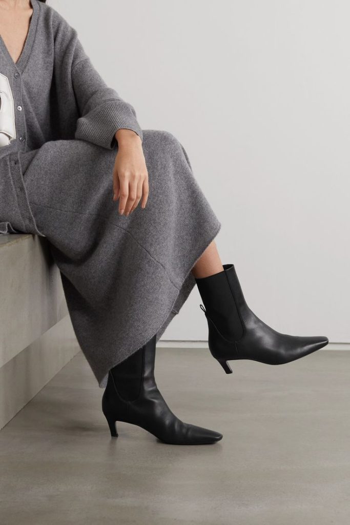 kitten heels boots