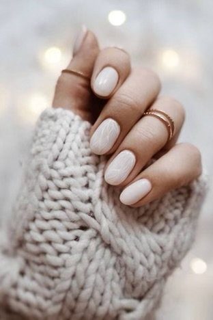 Classic Winter White Nails