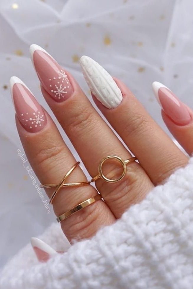 Snowflake Holiday Nail ideas