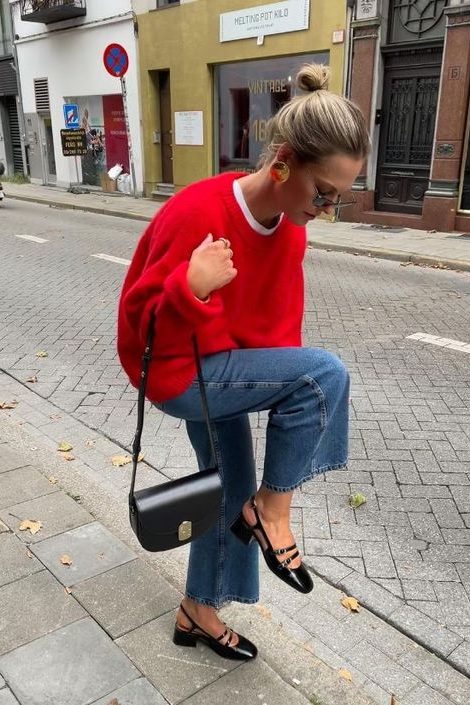 Red Accents in fashion