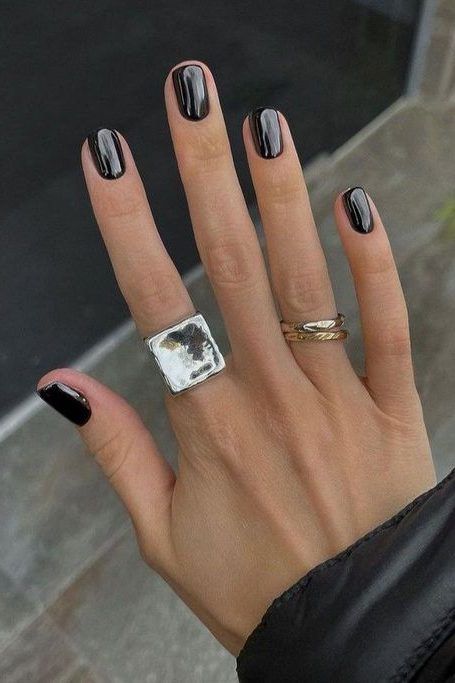 Midnight Chrome Short Nails