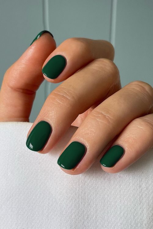 Emerald Green Nails