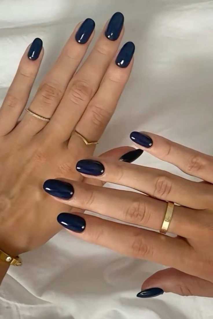 Navy Blue manicure