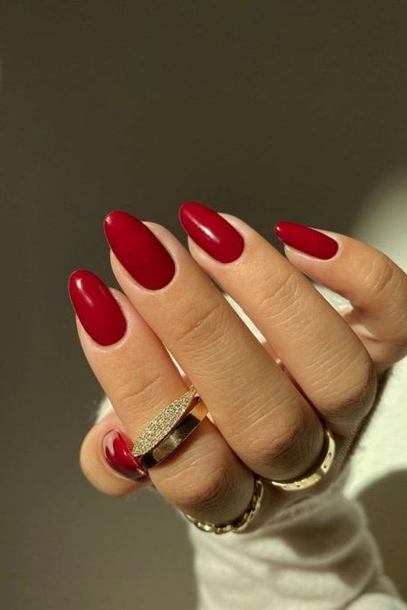 shades of red Nails