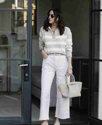 Lightweight Sweater and Jeans Outfits