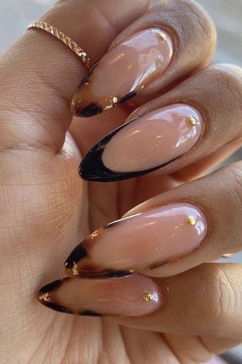tortoise shell Mob Wife Aesthetic Nails