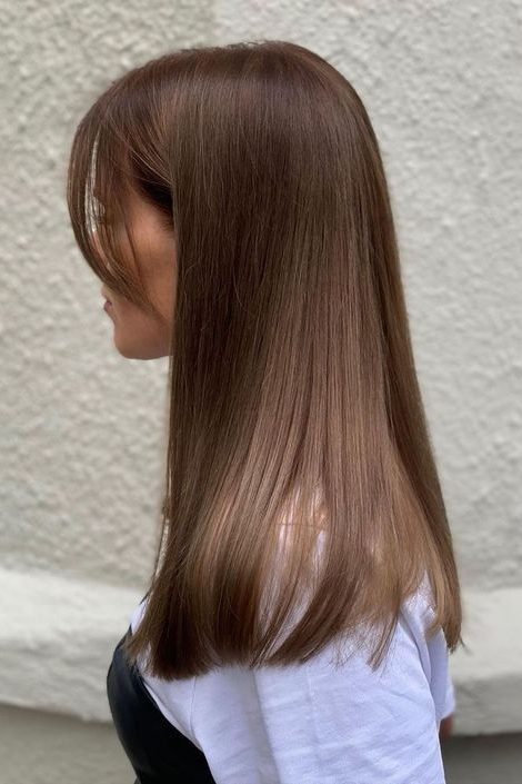 Smooth Straight Old Money Hairstyles for Women