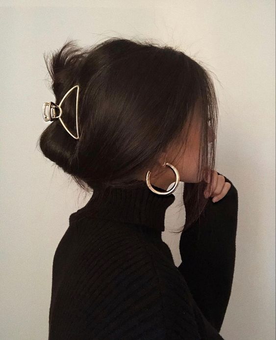 Chic hair - Date Night Beauty Routine