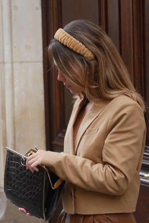 Chic Headband Old Money Hairstyles for Women