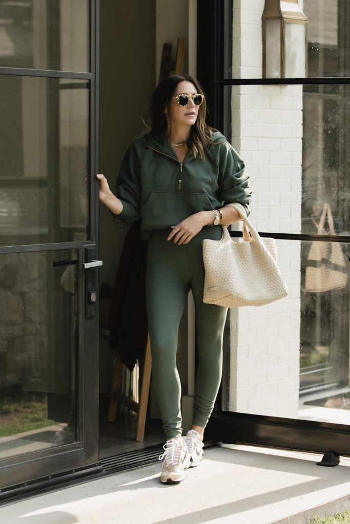 leggings outfit idea