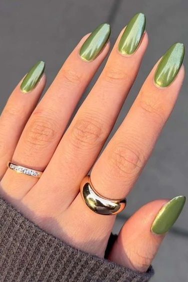 green chrome nails