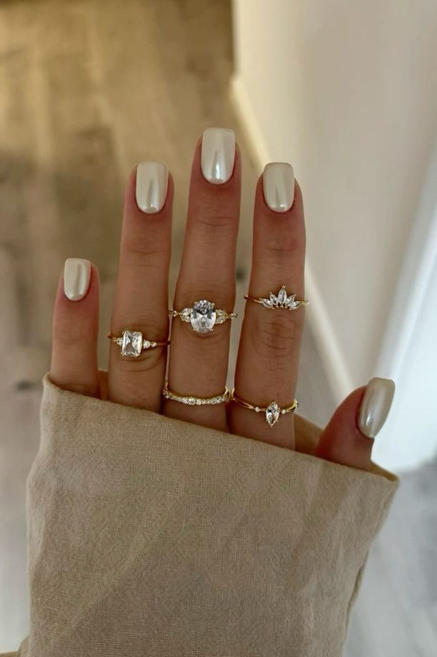 vanilla chrome nails