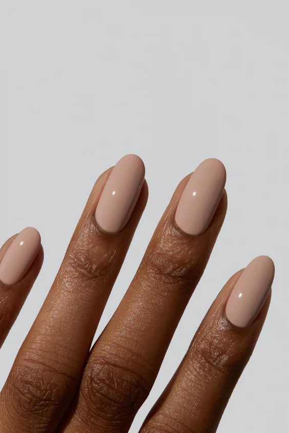 How to Get Classy and Elegant Nails