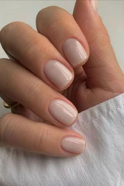 beige nails