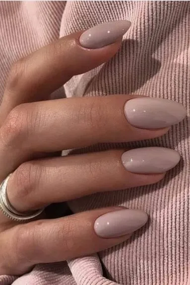 mauve manicure