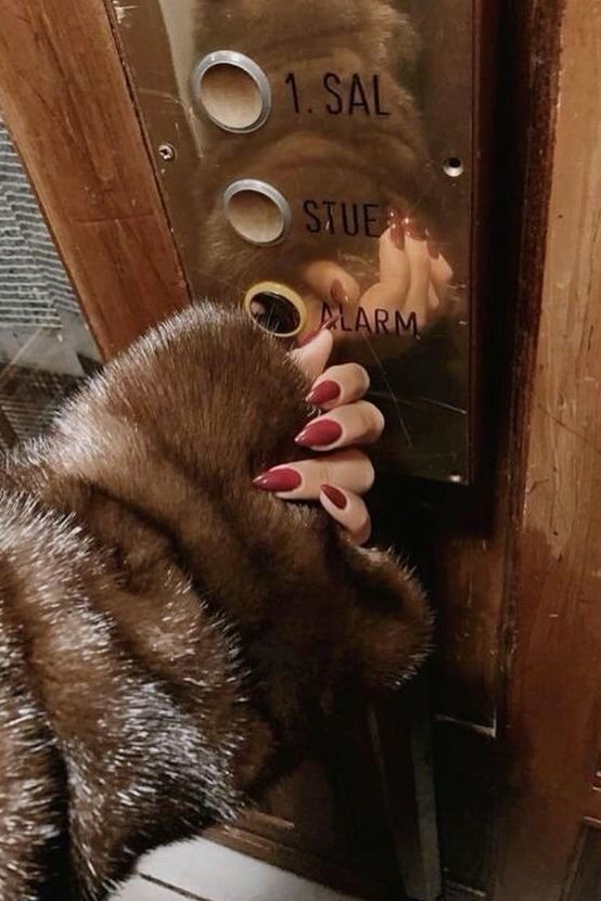 wine red nail ideas