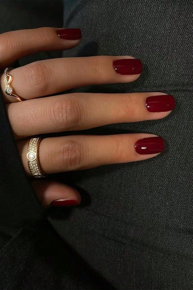 wine Red nails