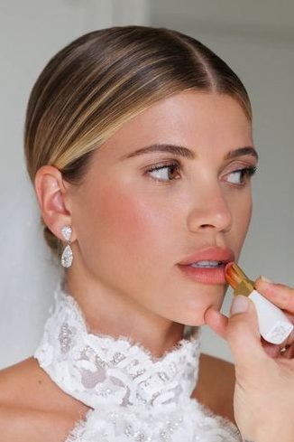 rosy cheeks Old Money Makeup Ideas