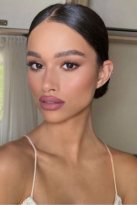 mauve lips